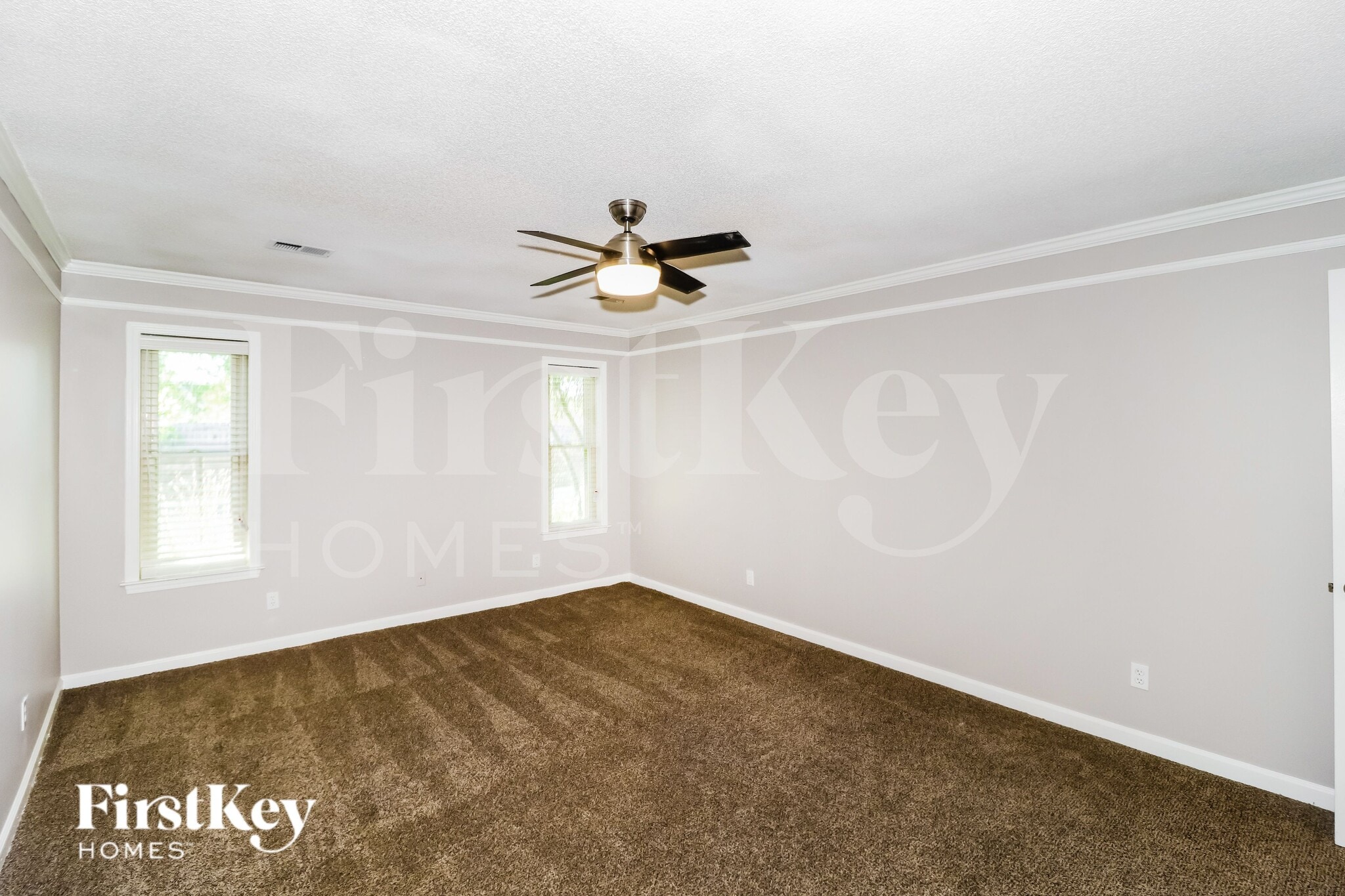 Building Photo - 3707 Oak Forest Dr