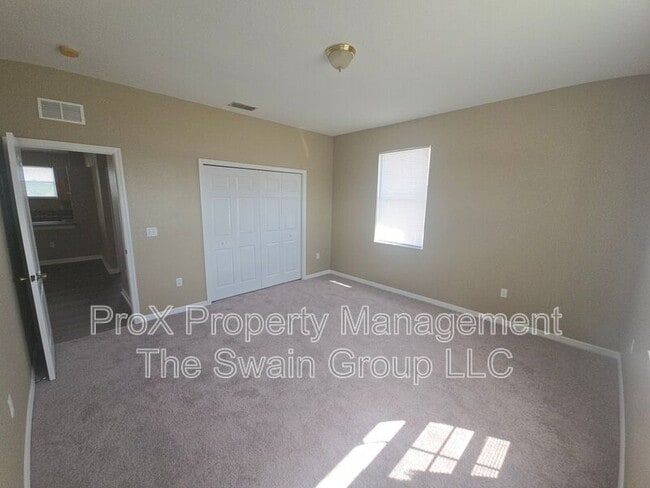 Building Photo - 1428 Bluff Loop