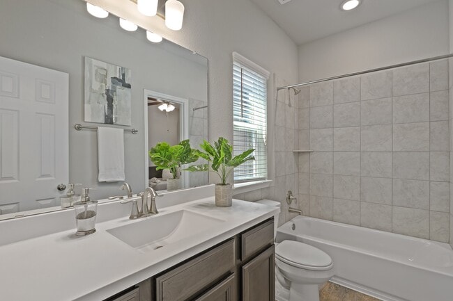 Building Photo - 13507 Axel Ln