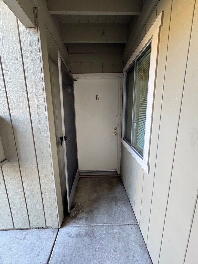 Building Photo - z6850Countryclubdr