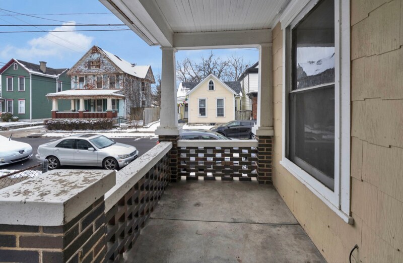 Building Photo - 114 Jay St