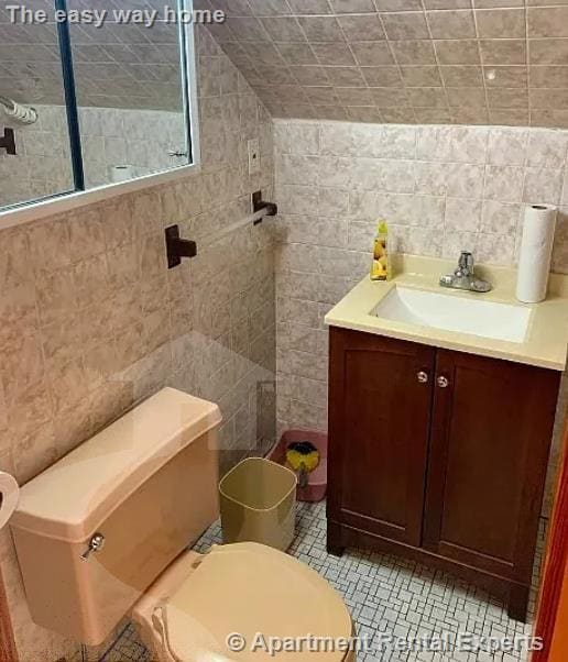 Building Photo - 19 Adams St