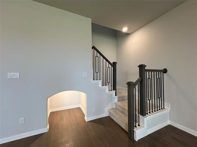 Building Photo - 3033 Burwick Ln