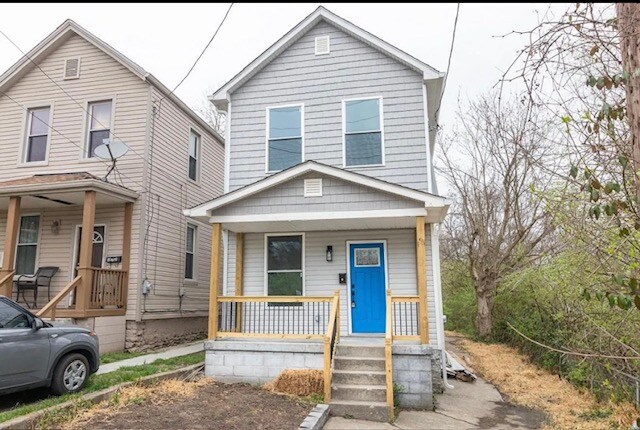 Primary Photo - 270 Wortman St