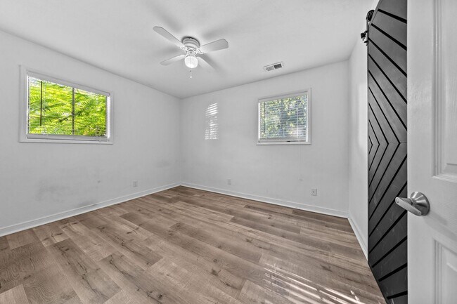Building Photo - 3-Bedroom Ranch Home