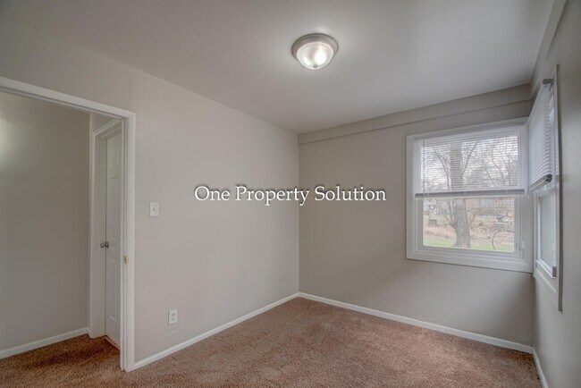 Building Photo - 5147 E 10th Ave