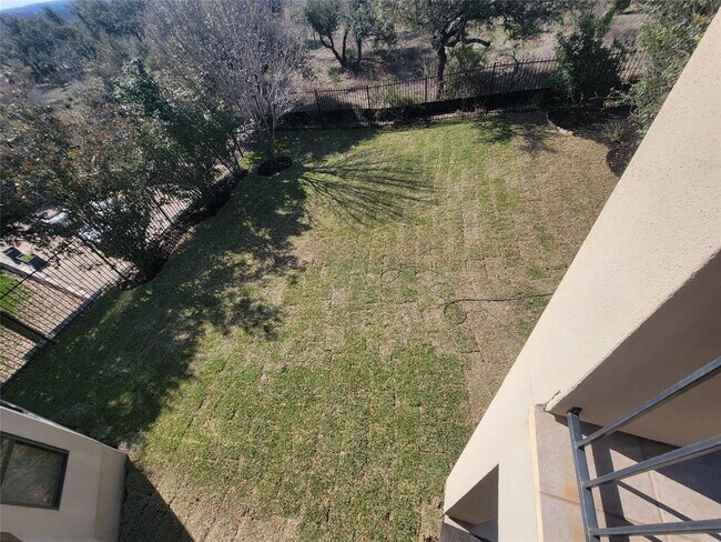 Building Photo - 2305 Gilia Dr