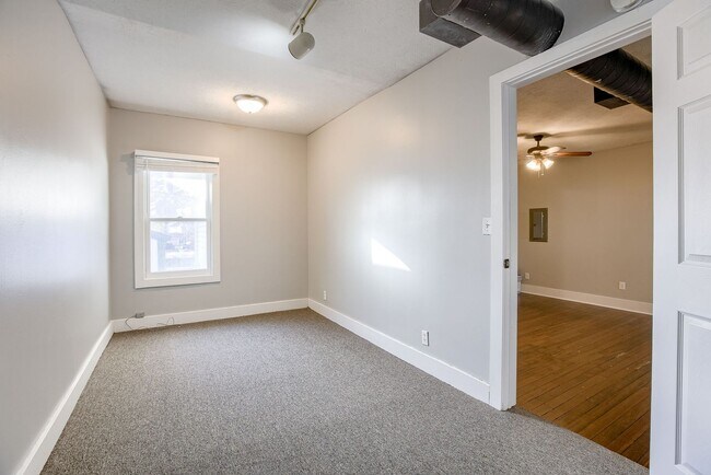 Building Photo - 105 North 52 Street