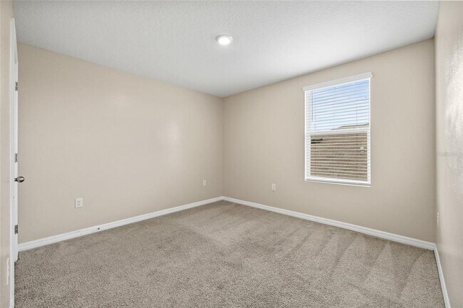 Building Photo - 16847 Delia St