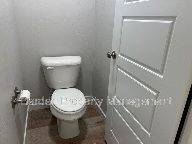 Building Photo - 7051 W Plateau Crk Dr