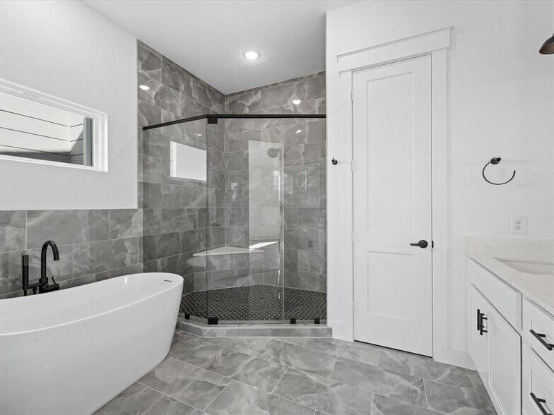 Building Photo - 4609 Terry St