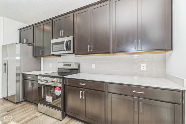 Building Photo - 3489 Briarwick Dr