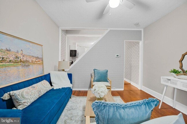 Building Photo - 3321 Elm Ave