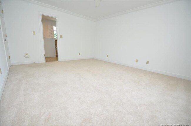 Building Photo - 6121 Chowning Ct