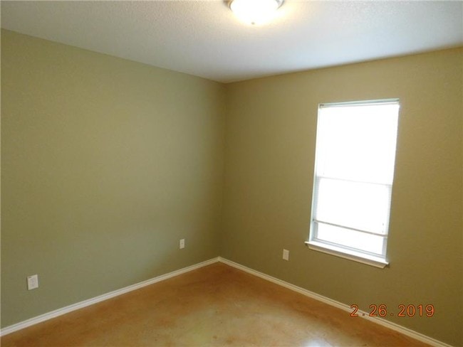 Building Photo - 3202 Rockwall Dr