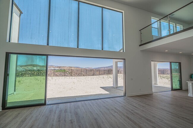 Building Photo - Spacious 5-Bedroom Home with Community Ame...