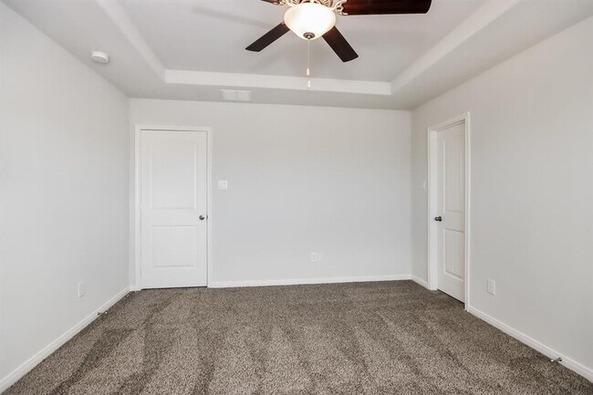 Building Photo - 26032 Babe Ruth Dr
