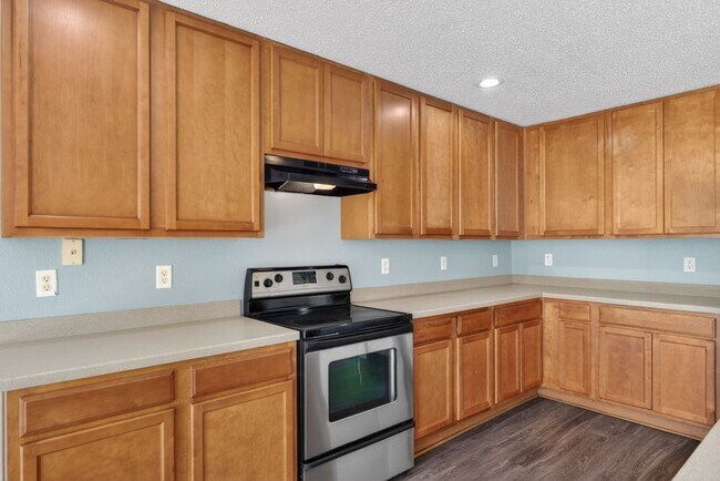 Building Photo - Great location! Great price! Great home!