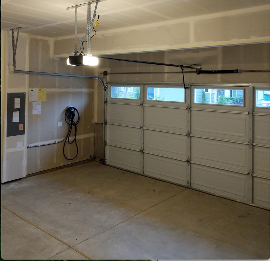 Garage - 3525 200th Pl SE