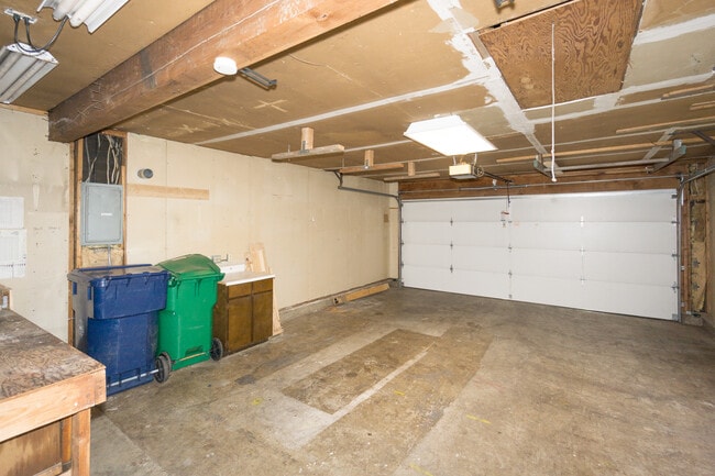 Building Photo - 15739 SE 175th Pl