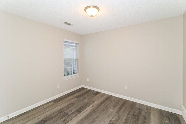 Building Photo - 9996 Houston Birch Dr