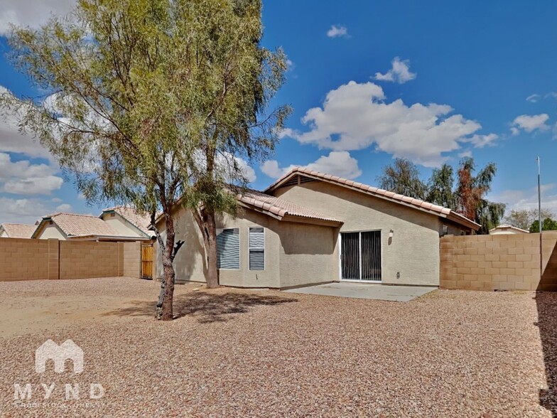 Building Photo - 8617 W Echo Ln