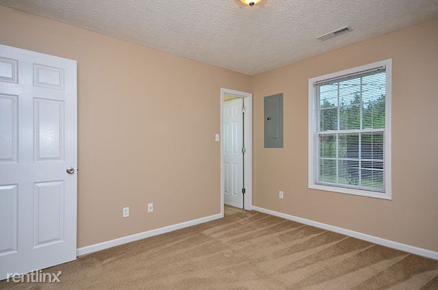 Building Photo - 7031 Highway 157