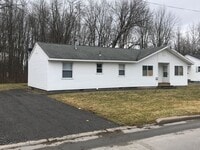 Building Photo - 318-20 N Doxtator St