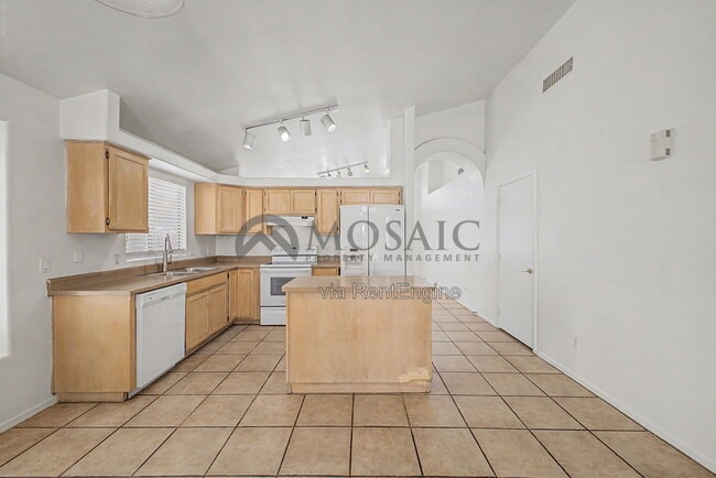 Building Photo - 8359 W Bluefield Ave
