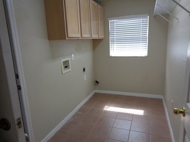 Building Photo - 27501 Sky Lake Cir