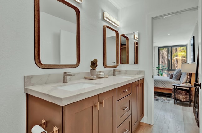 Building Photo - 750 State St