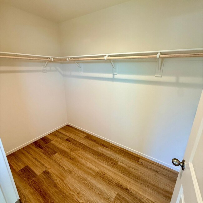 Building Photo - NEW NEW NEW ADELANTO HOME