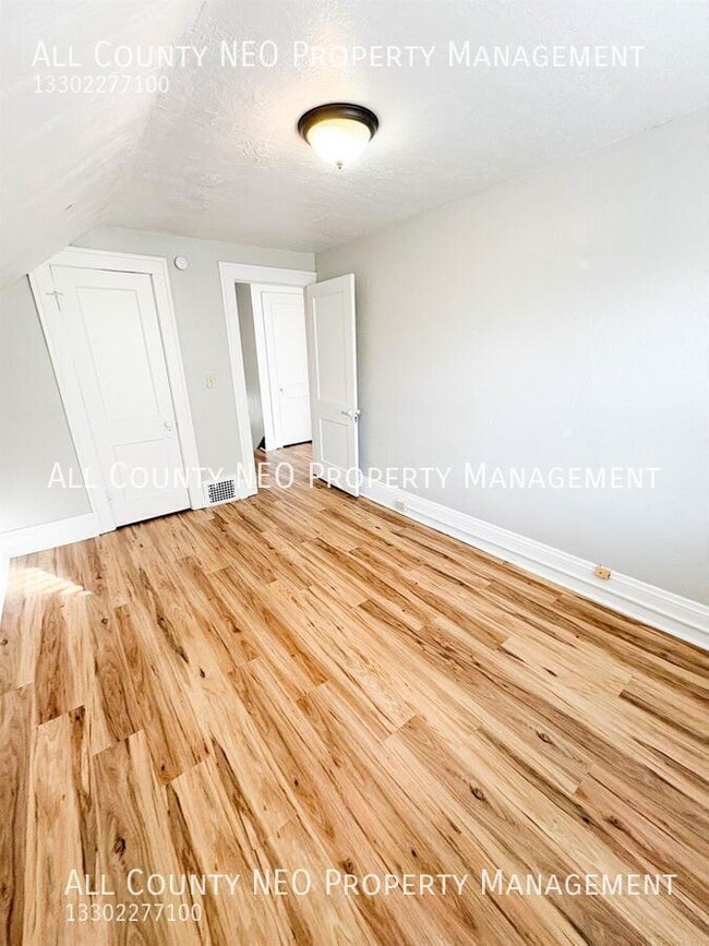 Building Photo - 1422 Elder Ave