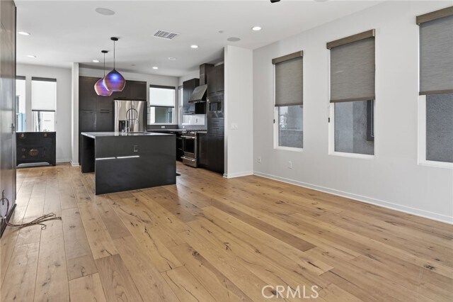 Building Photo - 1015 Somerton Dr