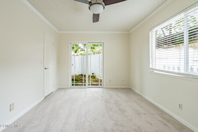 Building Photo - 6894 N Auburn Cir