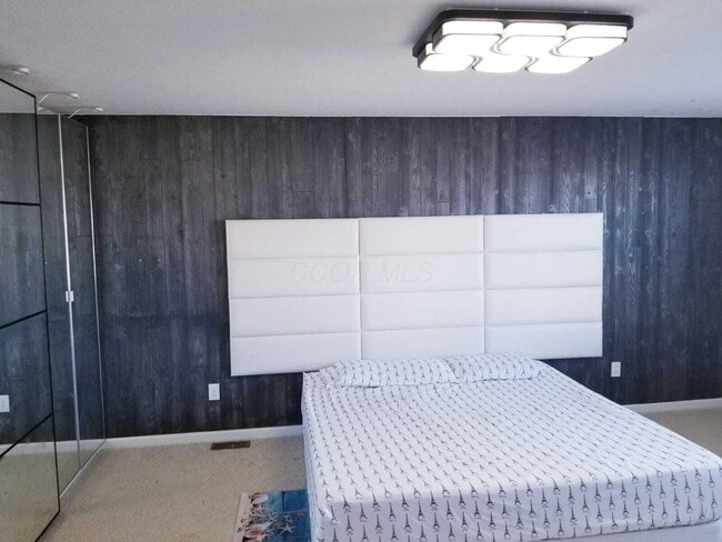 Building Photo - 336 Braxton St