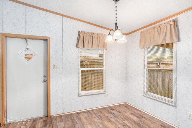 Building Photo - 409 Glen Harbor