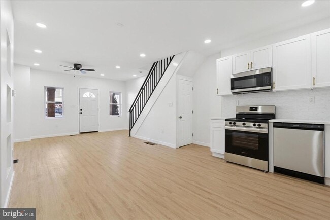 Building Photo - 3110 Tasker St