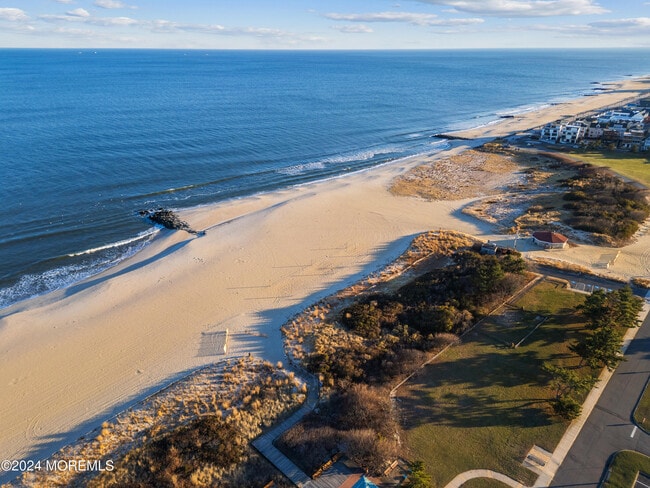 Building Photo - 300 Ocean Ave N