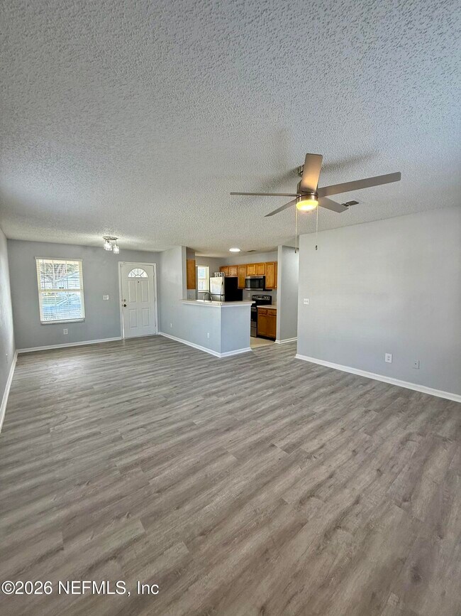 Building Photo - 3674 Honeydew Ln