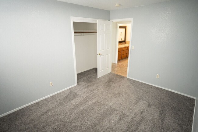 Building Photo - 1185 Partridge Dr