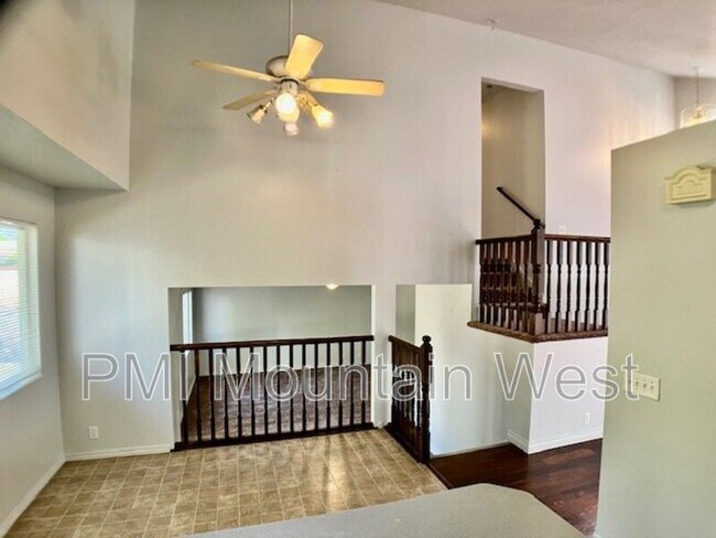 Building Photo - 130 W 1225 N