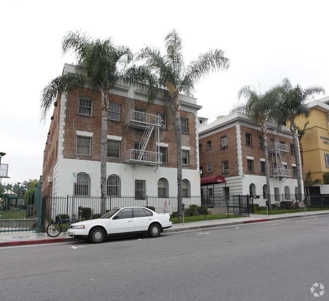 Building Photo - 1611 Schrader Blvd