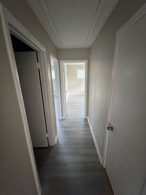 Building Photo - 228 Catalina Cir