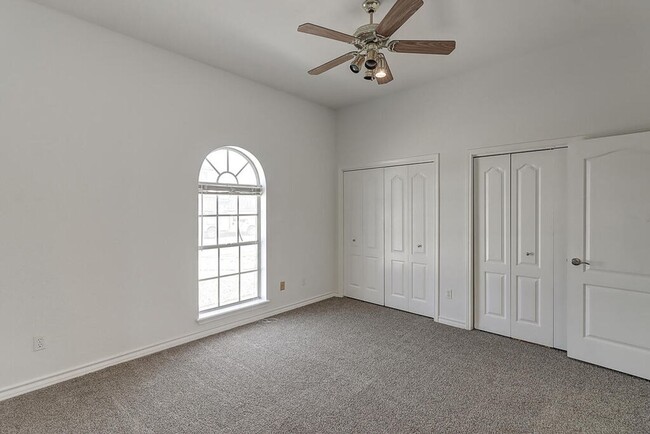 Building Photo - 15321 Dasmarines - 3/bed 2/bath $2,099/mo