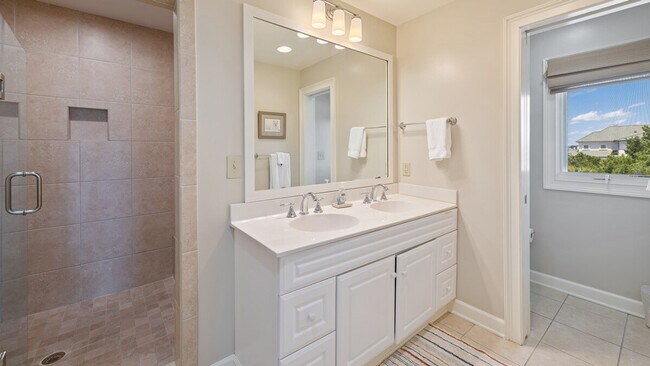 Building Photo - 321 Pioneer Loop