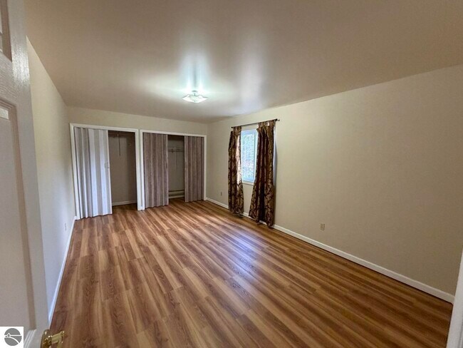 Building Photo - 8334 M-113