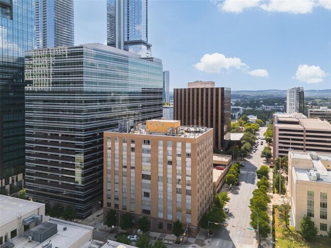 Building Photo - 710 Colorado St