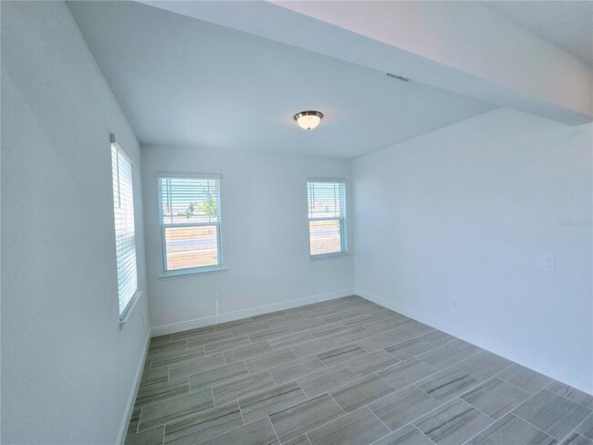 Building Photo - 2232 Hen Rd