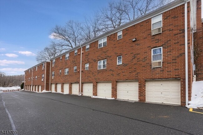 Building Photo - 2467 NJ-10